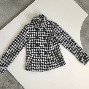 Juniors' Black/White Houndstooth Buttoned Pea Coat